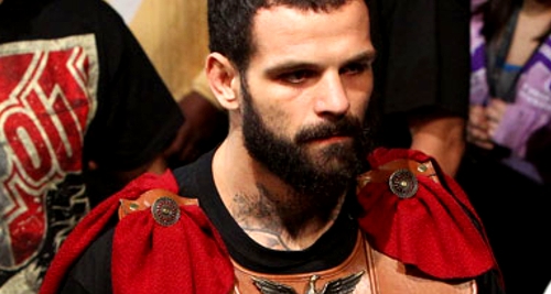 Alessio Sakara beard with spartan kit